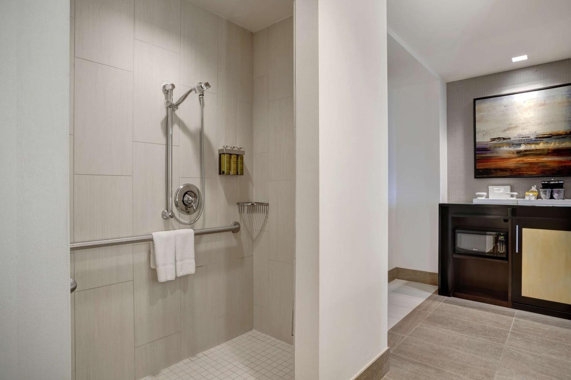 Hilton Dallas/plano Granite Park Hotel 4*