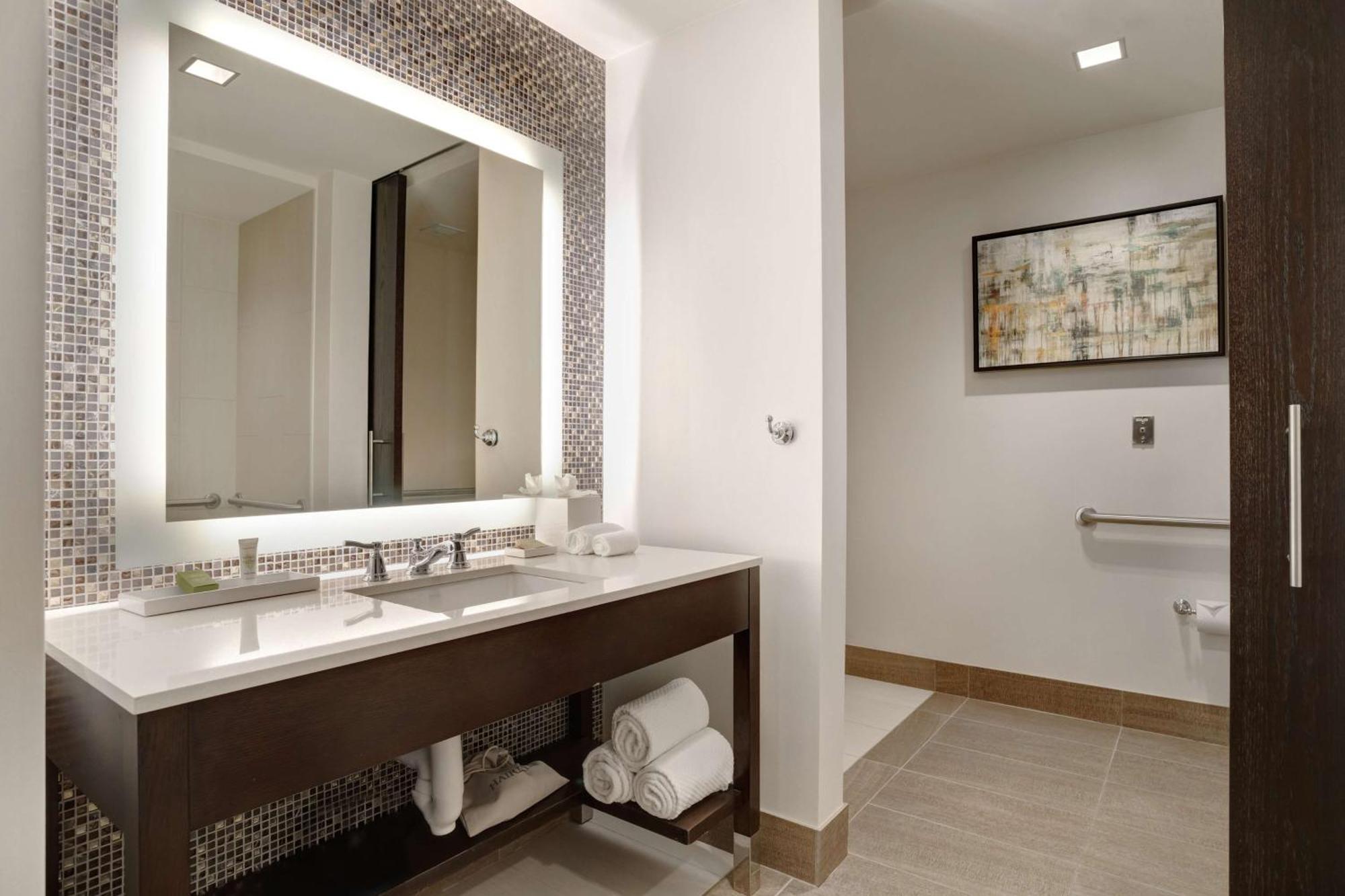 Hilton Dallas/plano Granite Park Hotel 4*
